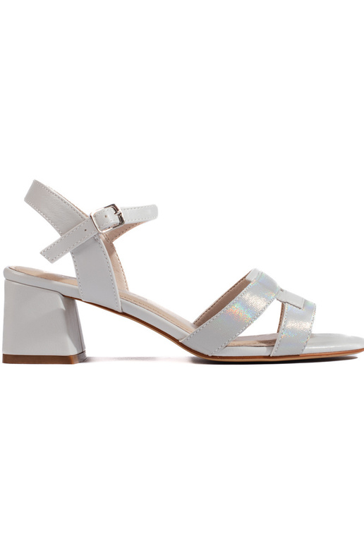 grijze kleur polyskujące sandalen... grijze kleur polyskujące sandalen...