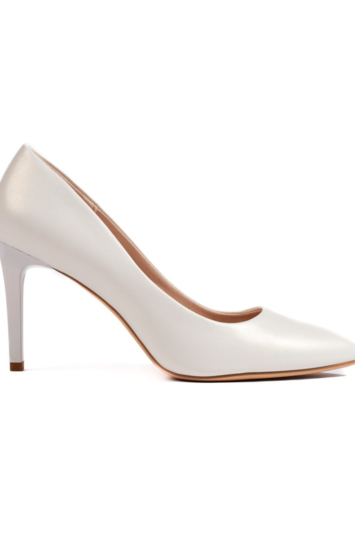 Klassisches Modell High Heels in Weiß... Klassisches Modell High Heels in Weiß...