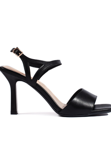 schwarze Sandalen mit...