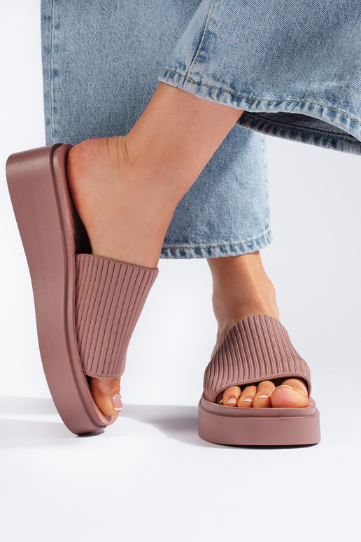 roze pantoffels roze pantoffels