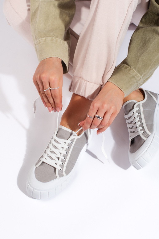 Damesschoenen in grijze kleur Damesschoenen in grijze kleur