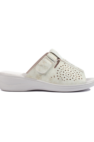 sandalen met opengewerkte...