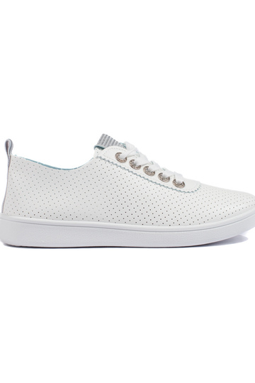 met opengewerkte elementen,...