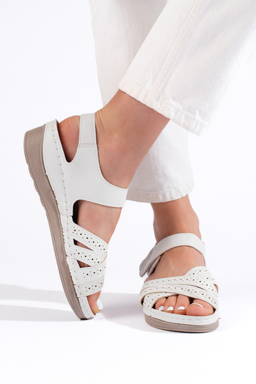 witte sandalen 2