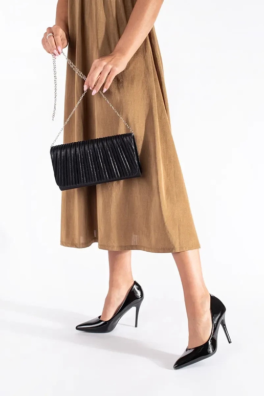 Talons hauts noirs modèle classique