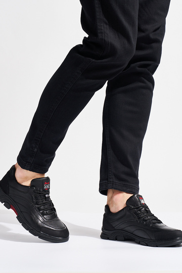 zwarte sportschoenen voor... 2