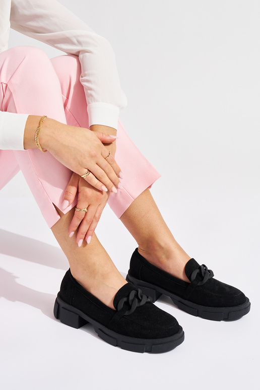 Mocassins femme noirs avec chaîne