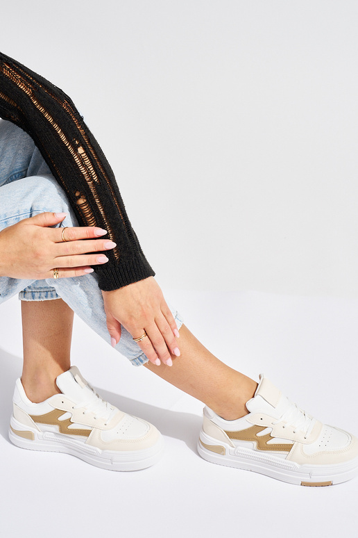 Wit-beige Sneakers model schoenen met...