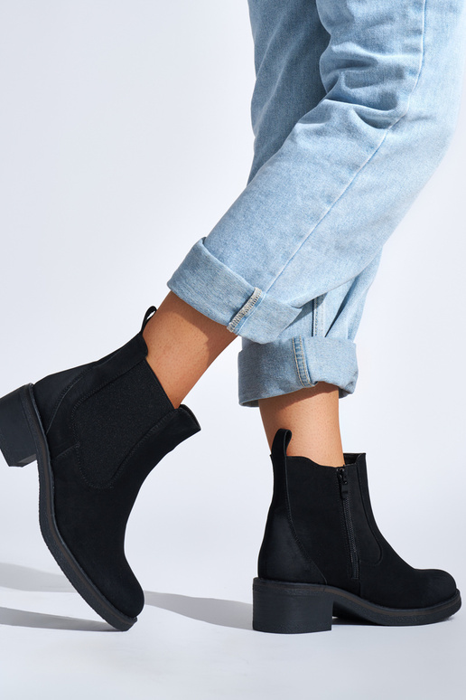 chaussures pour femmes noires sur un... chaussures pour femmes noires sur un...