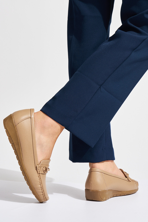 mocassins femme beiges ze zdobieniem