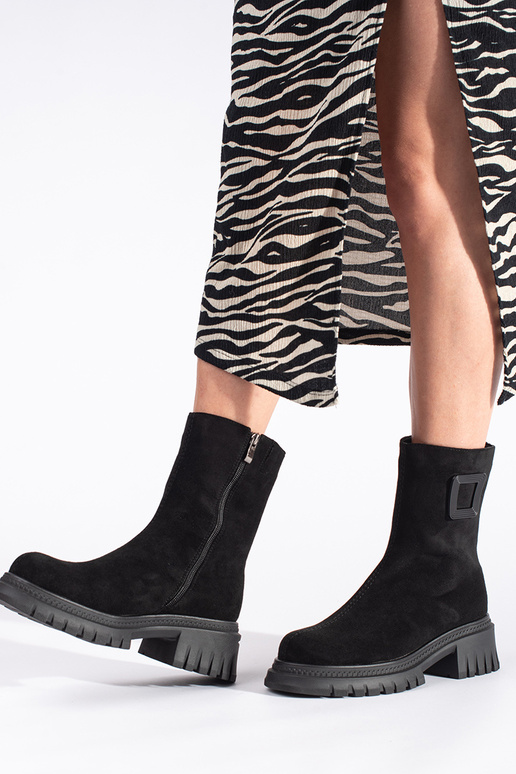 schwarze Damenschuhe mit dicker Sohle