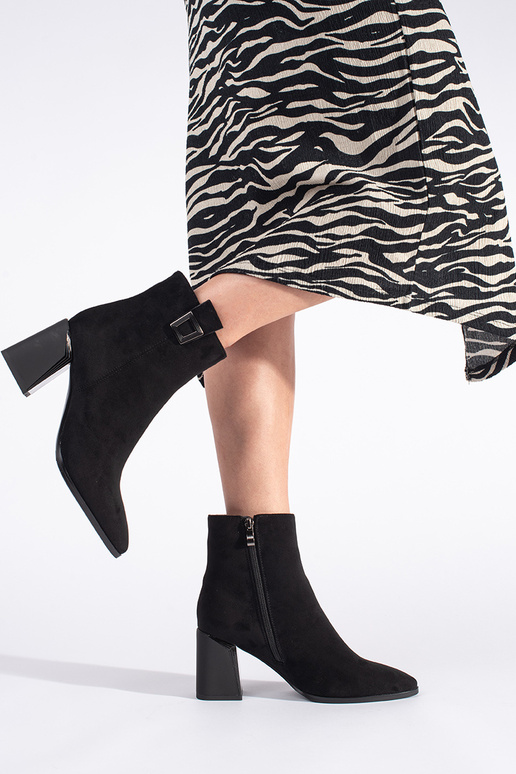 bottes en daim noires bottes en daim noires