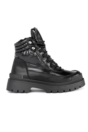 zwarte schoenen met dikke...