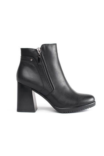 chaussures noires pour...