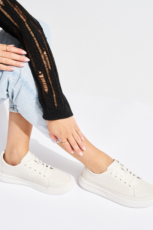 Opengewerkte leren schoenen in de... Opengewerkte leren schoenen in de...