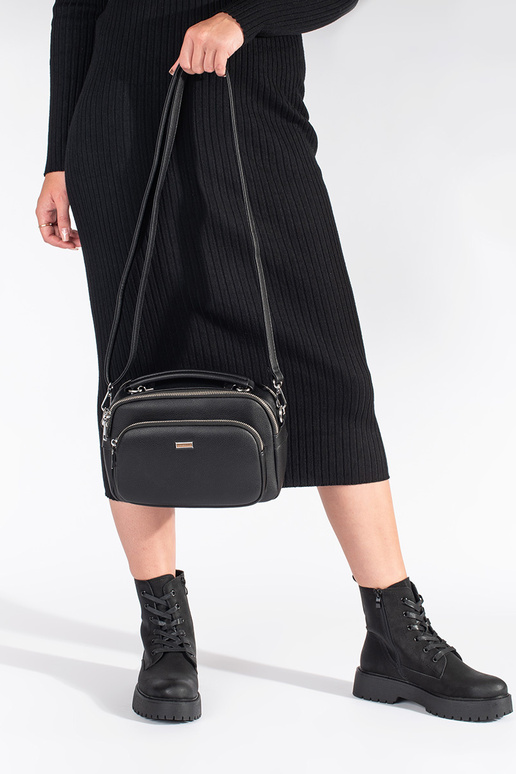 schZuarze Farbe Stiefel mit einer... schZuarze Farbe Stiefel mit einer...