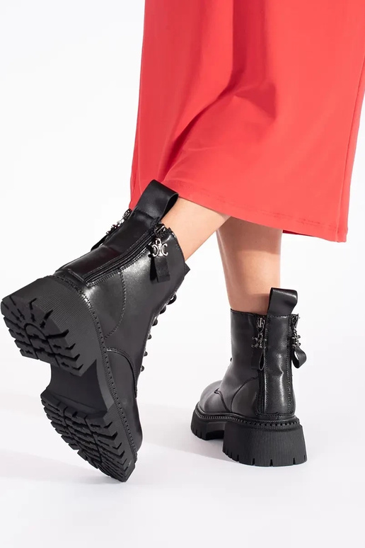 Peau couleur noire attaché Chaussures... Peau couleur noire attaché Chaussures...