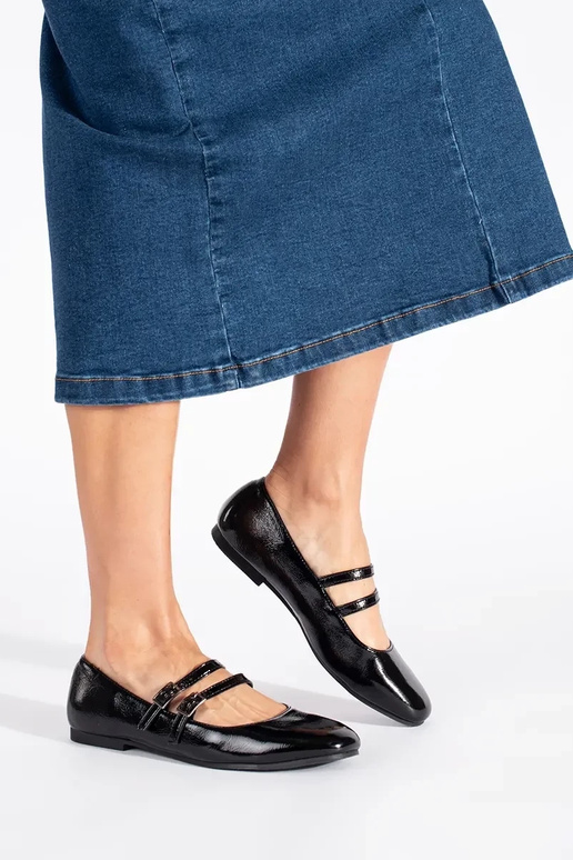 schZuarze Farbe lackiert Ballerinas... schZuarze Farbe lackiert Ballerinas...