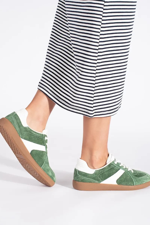 Haut zielono Zueiße Farbe Sneakers... Haut zielono Zueiße Farbe Sneakers...