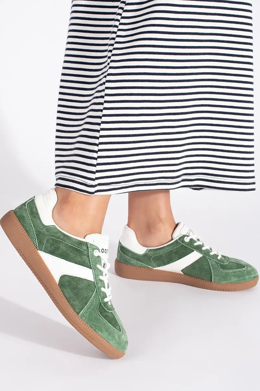 Peau zielono couleur blanche... Peau zielono couleur blanche...