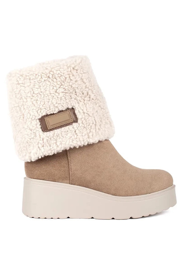 beige geïsoleerd dames...