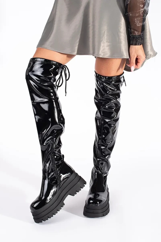 schZuarze Farbe lackiert Musketiere... schZuarze Farbe lackiert Musketiere...