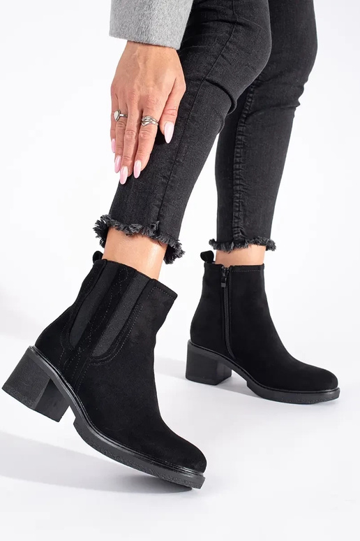 couleur noire en daim chaussures... couleur noire en daim chaussures...