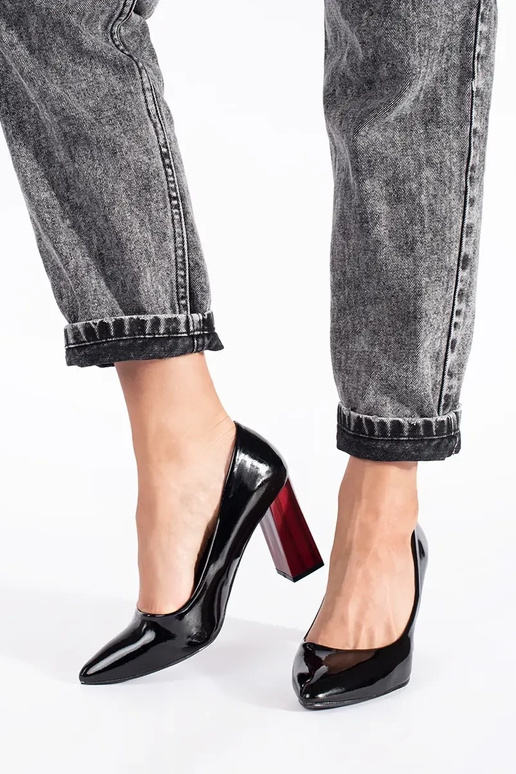 Style élégant laqué couleur noire...