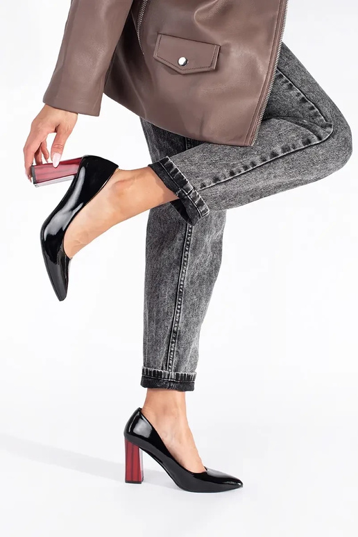 Eleganter Stil lackiert schZuarze...