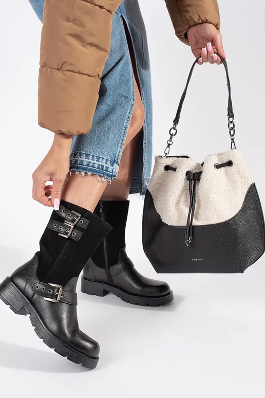 Sac à main noir élégant avec fourrure