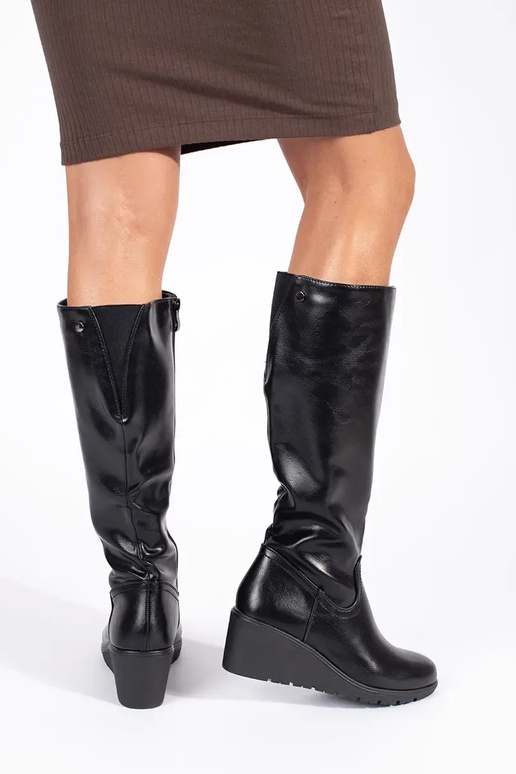 schwarze Keilstiefel schwarze Keilstiefel