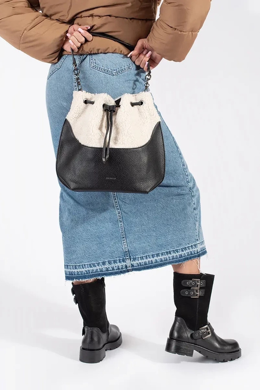 Chaussures pour femmes en cuir noir...