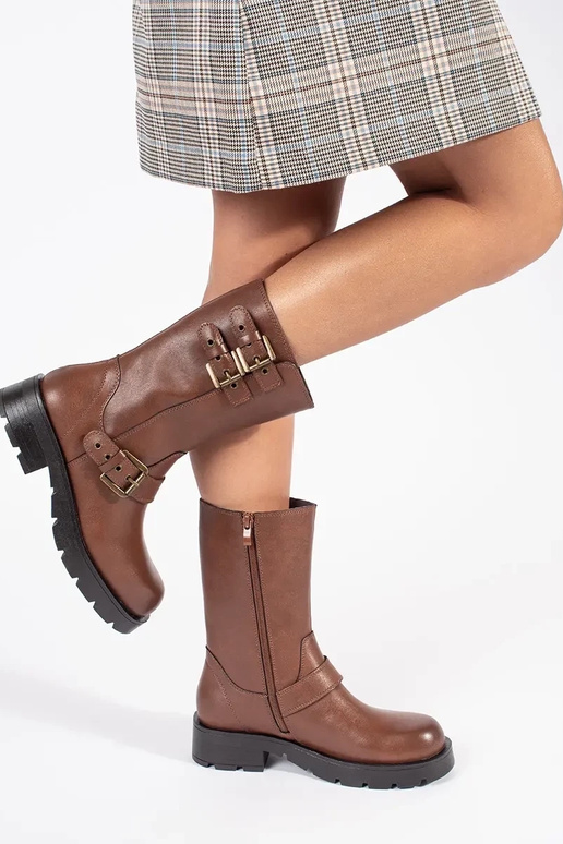 Chaussures pour femmes en cuir marron...