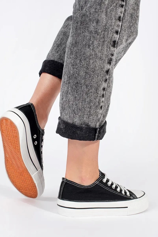 Schwarze klassische Damenschnürschuhe... Schwarze klassische Damenschnürschuhe...