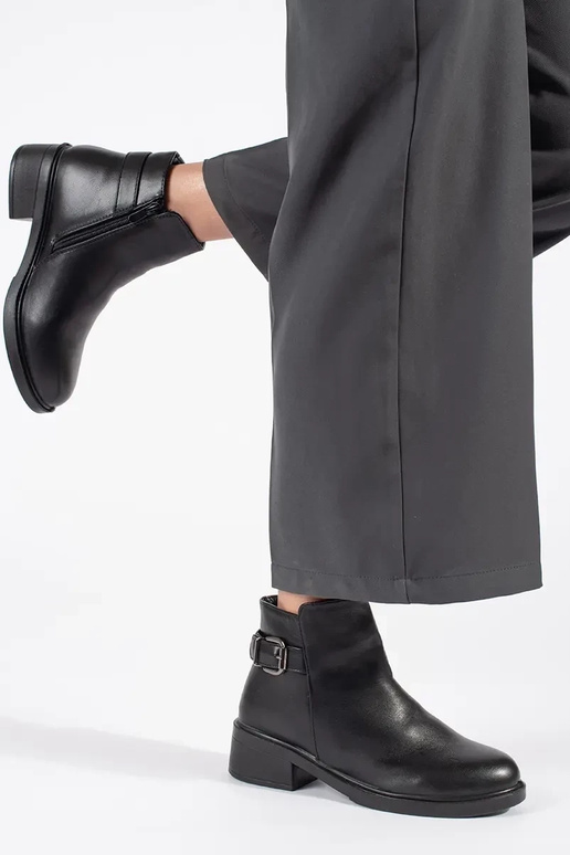 Chaussures à talons bas pour femmes...