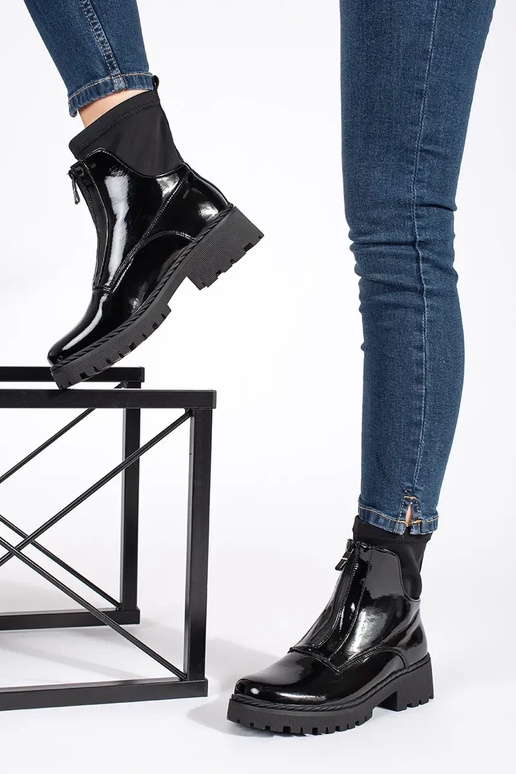 met lakeffect zInart dames laarzen...