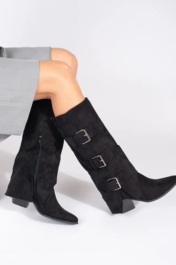 Schwarze Wildlederstiefel... 2