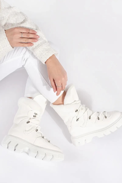 Zueiße Farbe geschnürt Schneestiefel...