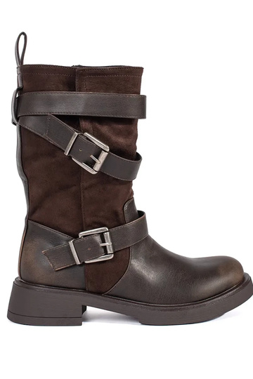 Chaussures à talons bas à...