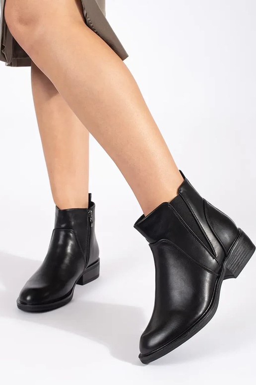 Bottes à talons bas pour femmes en noir Bottes à talons bas pour femmes en noir