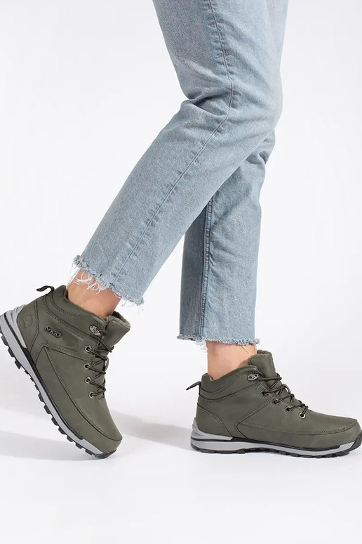 grüne Farbe isolieren Trekkingschuhe grüne Farbe isolieren Trekkingschuhe