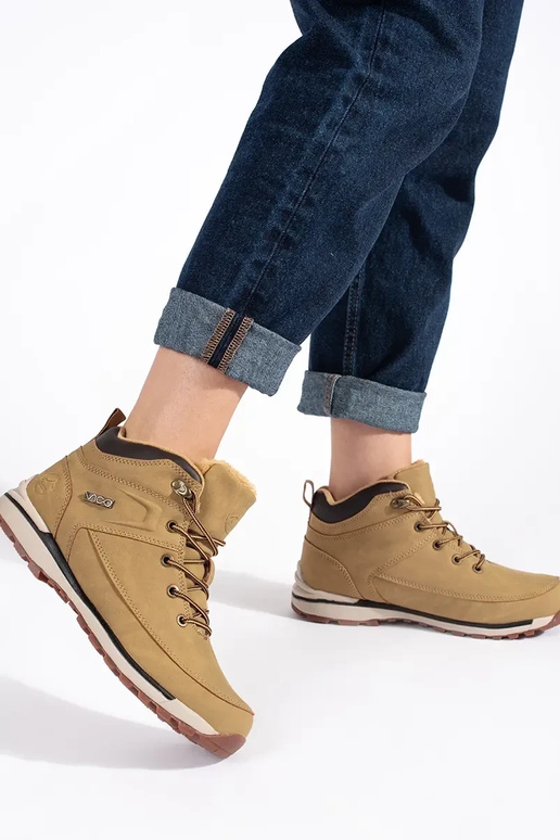 marron isoler Chaussures de randonnée marron isoler Chaussures de randonnée