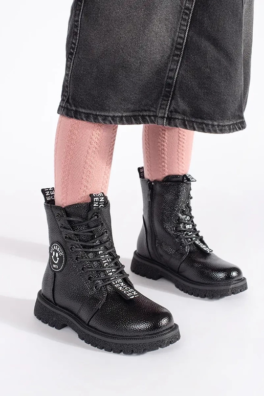 couleur noire lacé chaussures isoler... couleur noire lacé chaussures isoler...