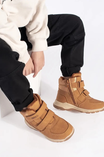 opInarmen jongensachtig... 2