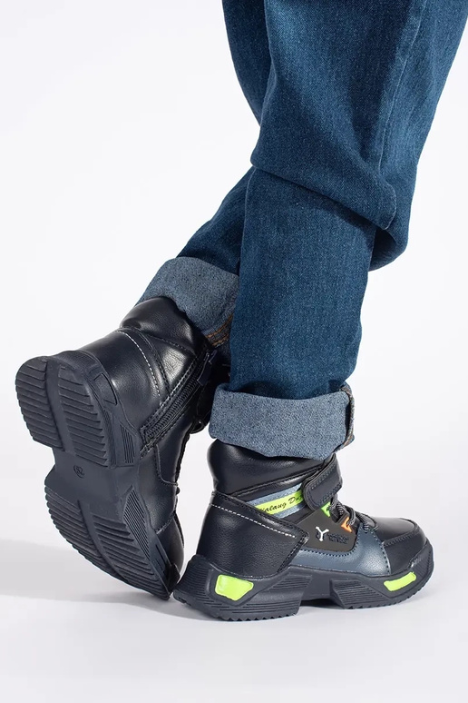 Grand isoler trzeÀiki de garçon Grand isoler trzeÀiki de garçon