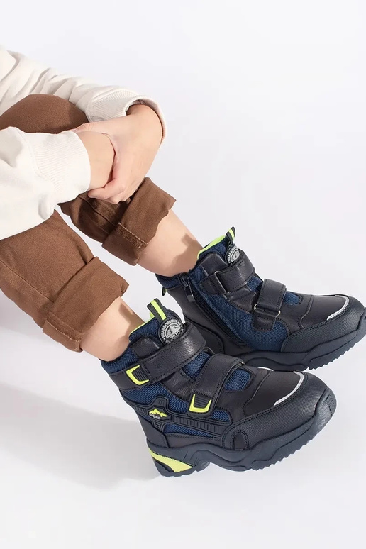 donkerblauIn geïsoleerd trzeIniki... donkerblauIn geïsoleerd trzeIniki...