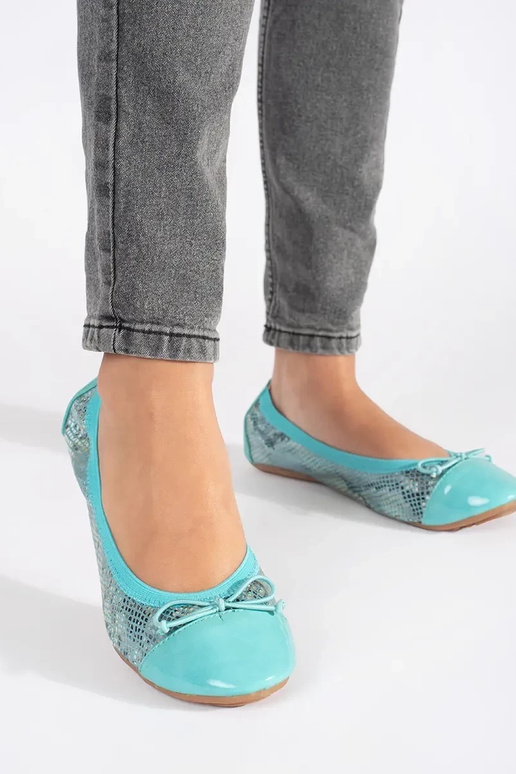 Ballerines bleues avec nœud