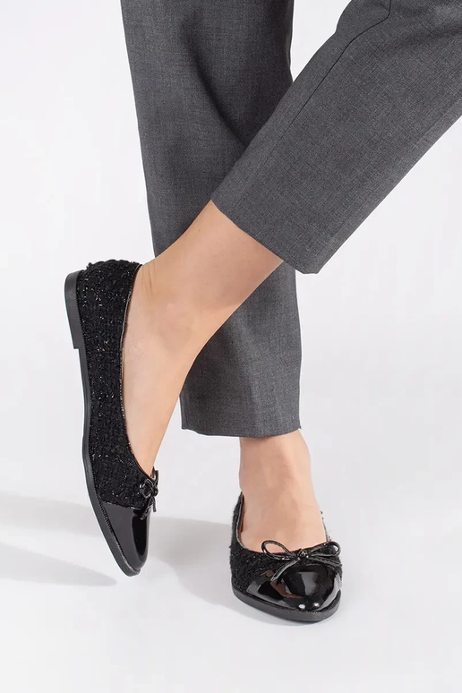 couleur noire paillettes ballerines...