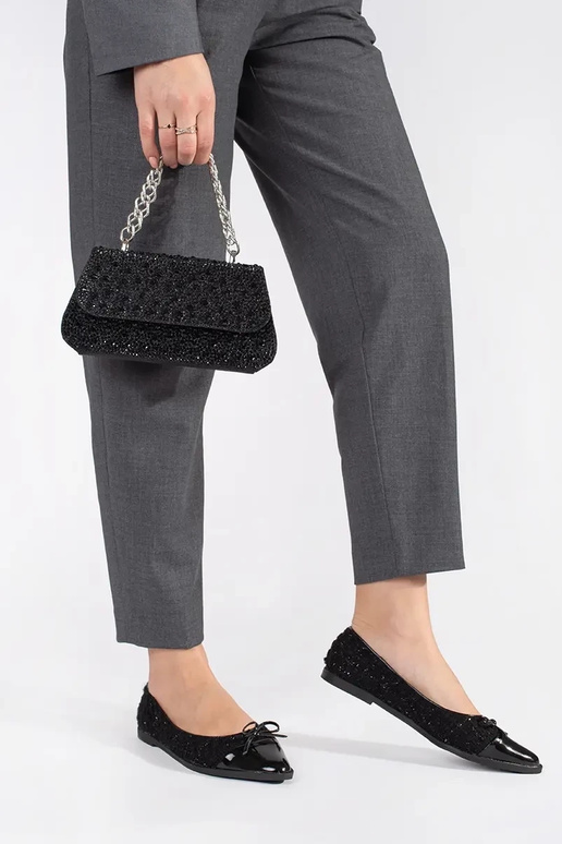 couleur noire paillettes ballerines...