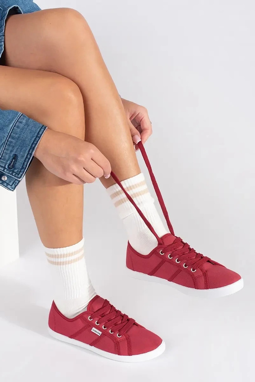 Rode lage schoenen voor vrouwen Rode lage schoenen voor vrouwen